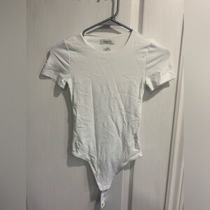 Aritzia Babaton bodysuit